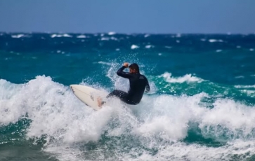 surf2.jpg
